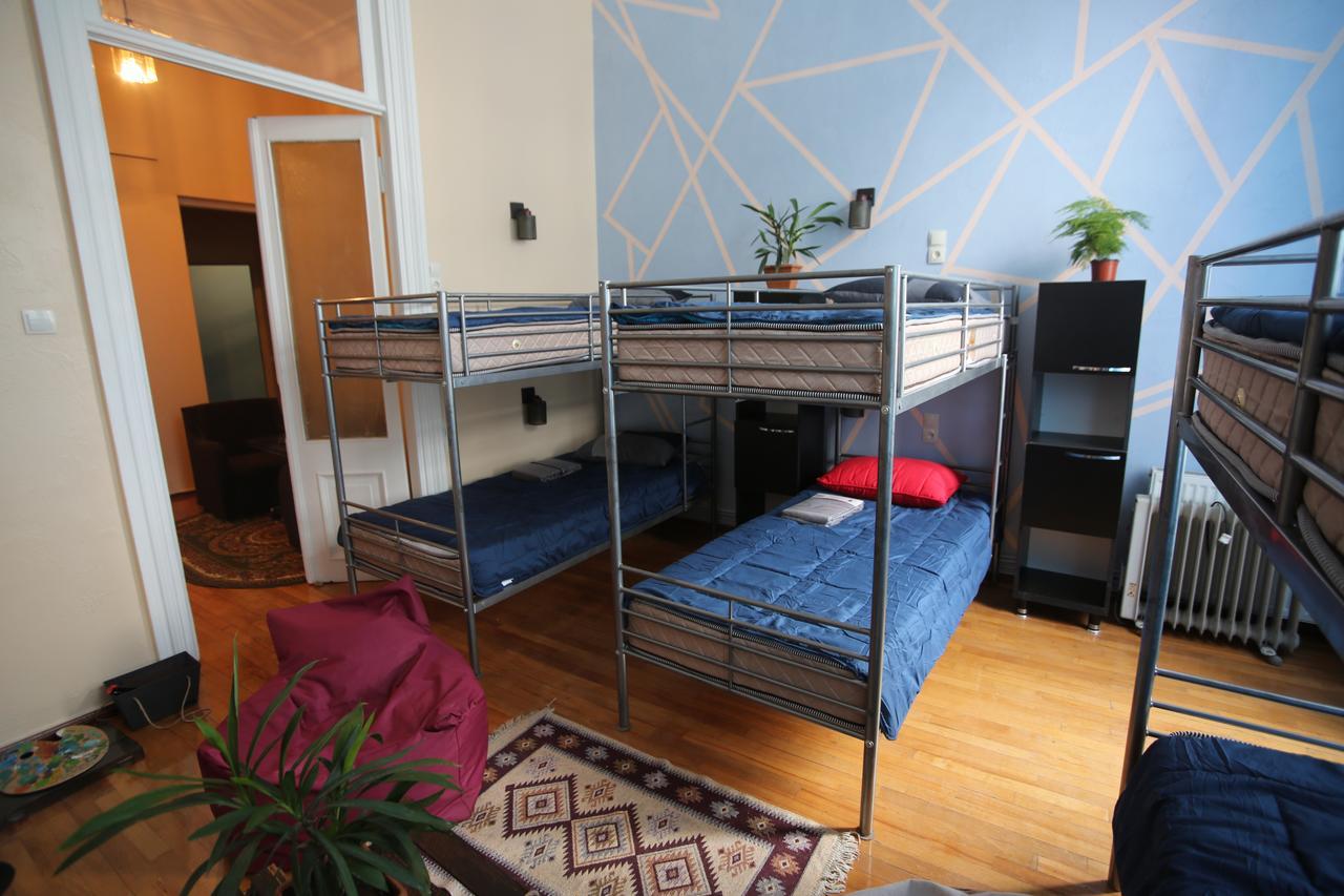 Lilus Hostel Batumi Ngoại thất bức ảnh