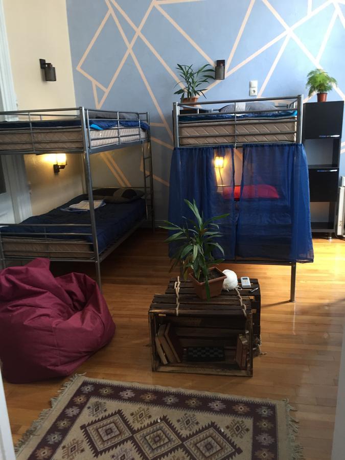Lilus Hostel Batumi Ngoại thất bức ảnh